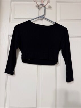 Classic Black Long-Sleeve Halftee Cropped Top - Women's